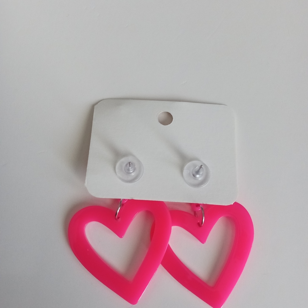 Fashion Jewelry Heart Dangle Earrings - Picture 5 of 5